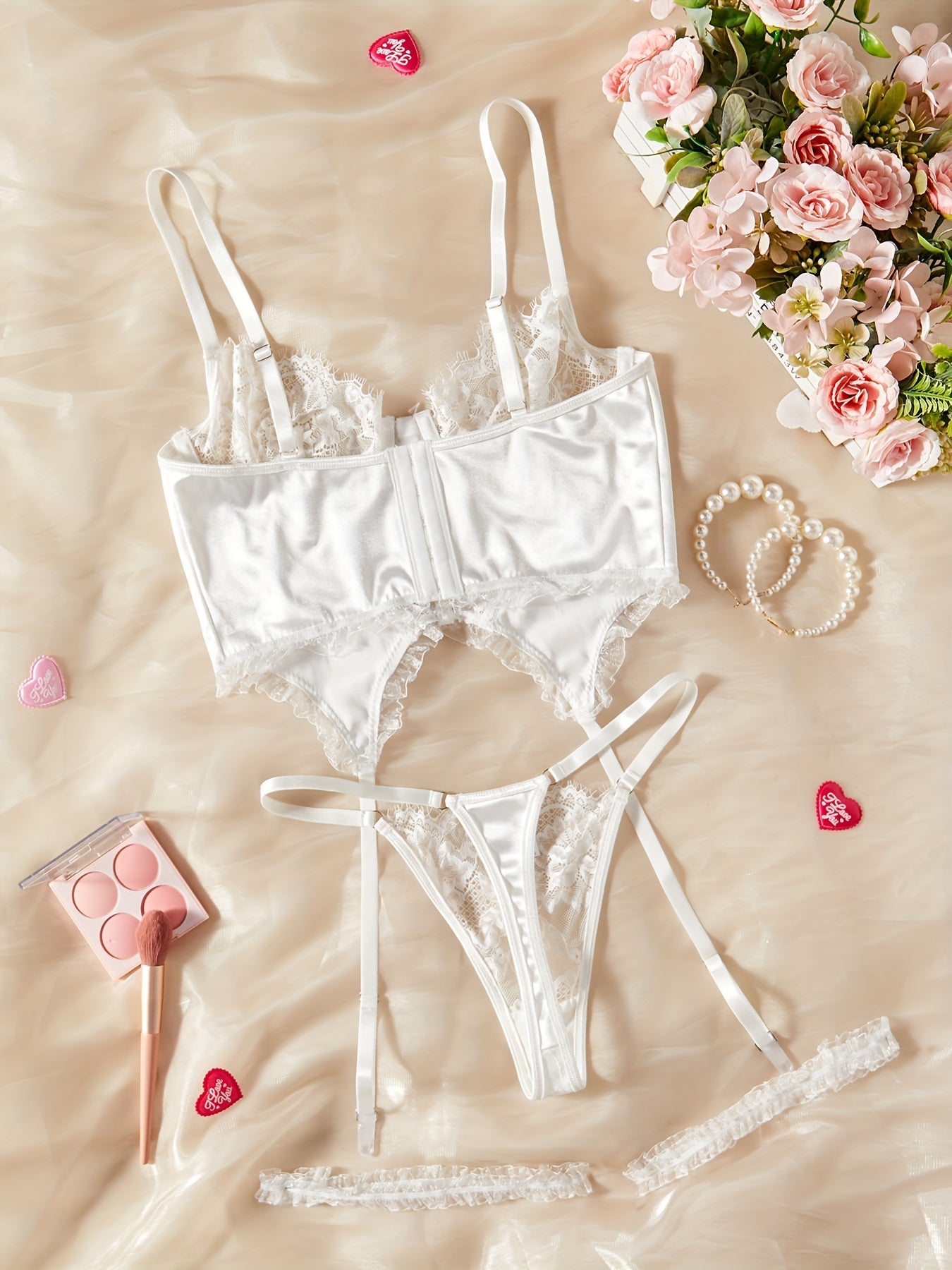 Gul naqshli dantel ichki kiyim to'plami, bir rangli, jozibali brassier.