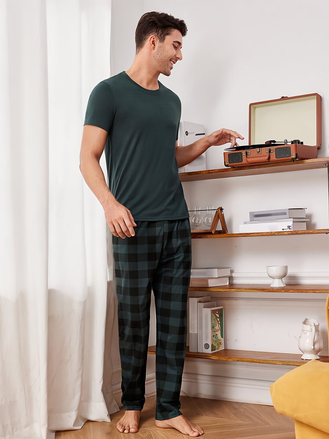 Men's Dark Green Pajama Set with Short Sleeve Crew Neck Top and Plaid Trousers