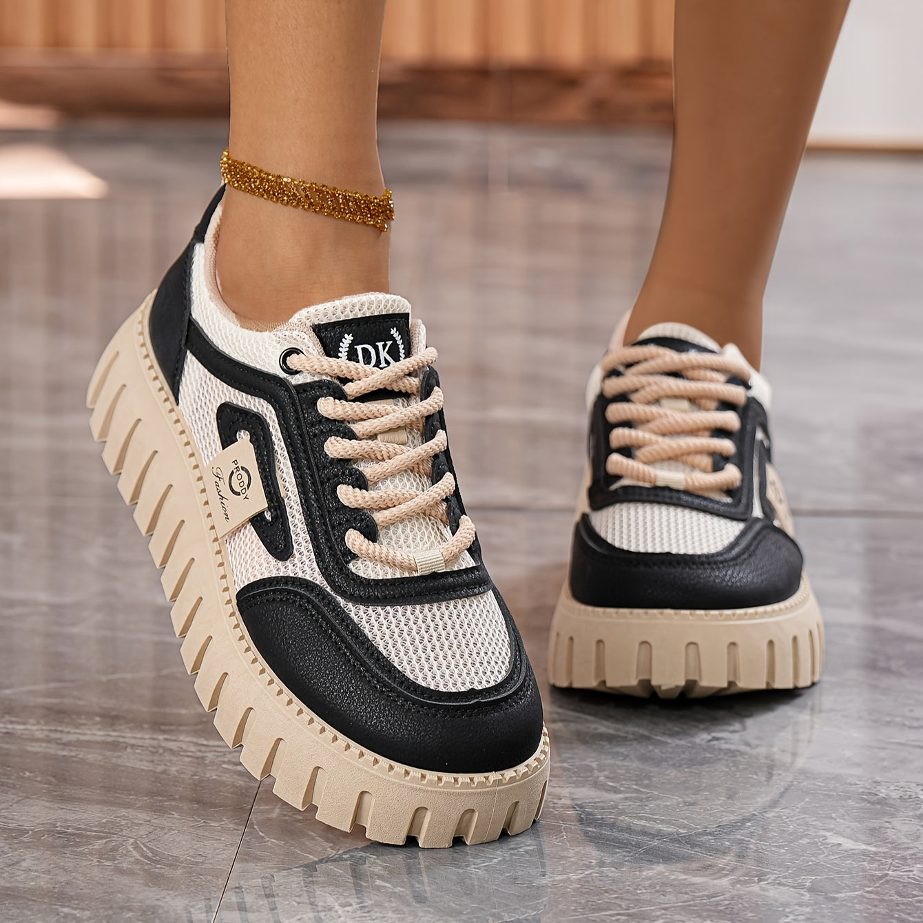 Women's Mesh Platform Sneakers White Cushioned Rubber Sole Summer Casual Shoes