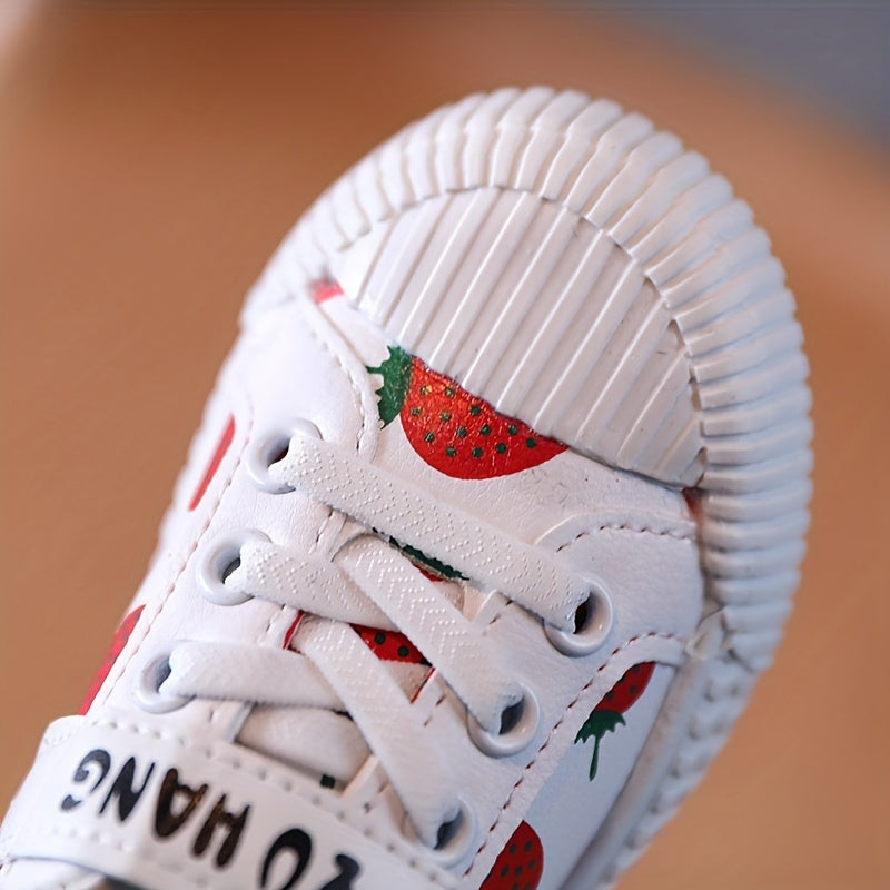 Bolalar uchun qiziqarli multfilm kanvas krossovkalar - nafas oladigan mato va sirpanmaydigan taglik bilan qulay slip-onlar.