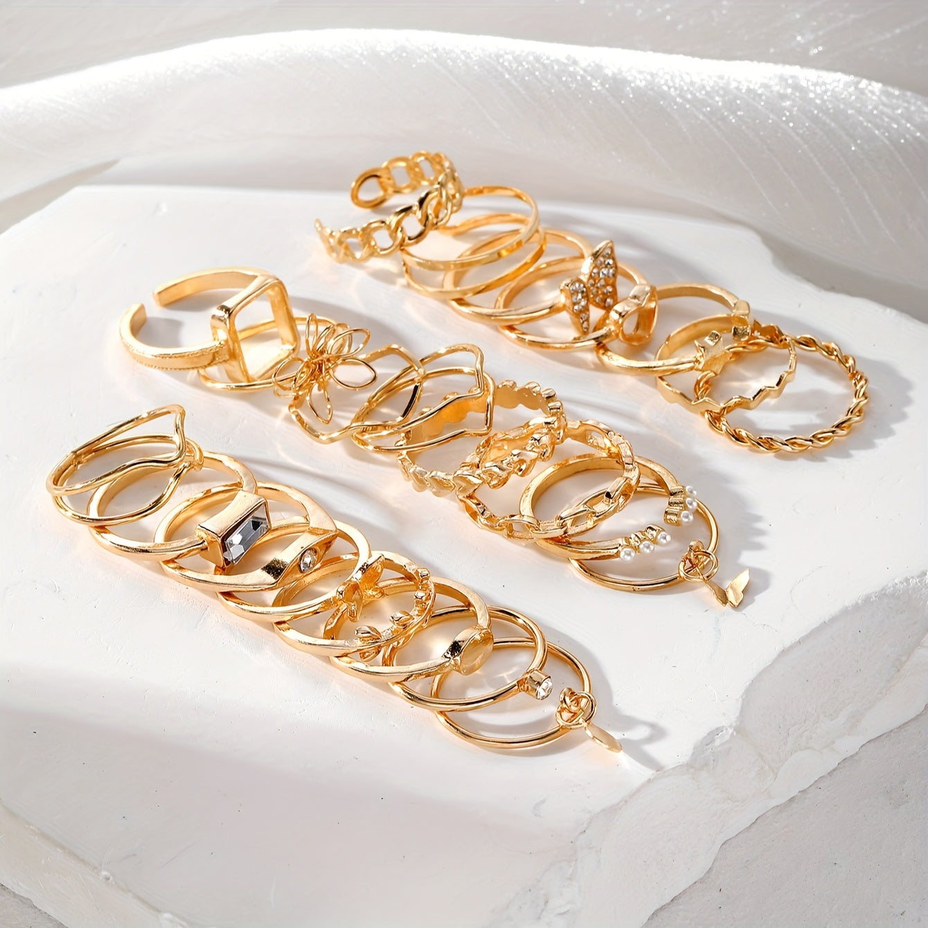 23-Piece Alloy Ring Set with Hollow Flowers and Butterflies Rhinestones for Casual Wear or Gift