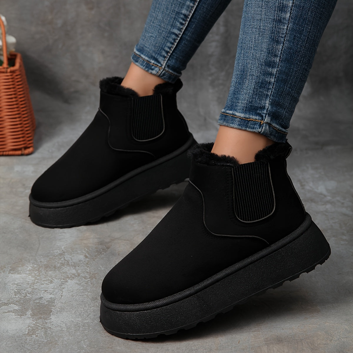 Women's Faux Fur Lined Ankle Boots with Thick Platform and Mid Heel