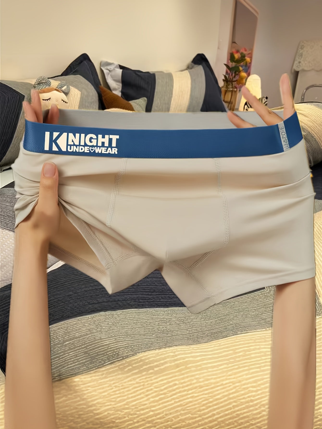 3 ta paxta qizil shortiklar erkaklar uchun - nafas oladigan, teri so'radigan, antiseptik, o'rtacha balandlikdagi ichki kiyim