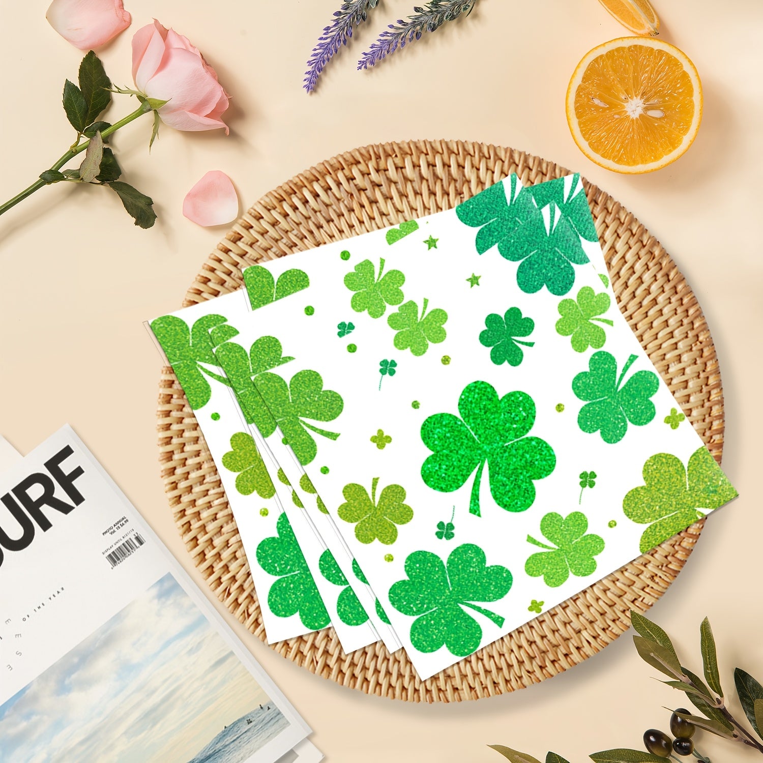 24-Count St. Patrick's Day Glitter Shamrock Paper Napkins 3-Ply Multifold