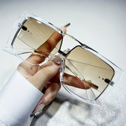 Retro Metal Pilot Glasses for Men and Women Oversized Gradient Lens for Beach and Urban Fashion