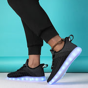 Ayollar uchun kundalik LED yoritgichli sport poyabzali USB qayta zaryadlanadigan qorqinchli yoritgichli sport poyabzali