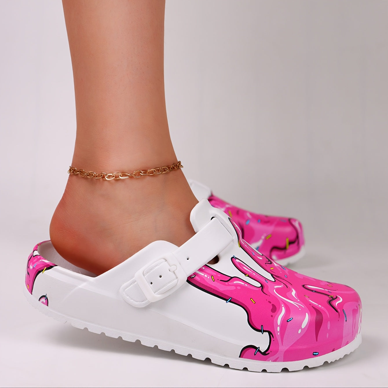 Women's Tie-Dye Graffiti Print Clogs Breathable Non-Slip EVA Sandals