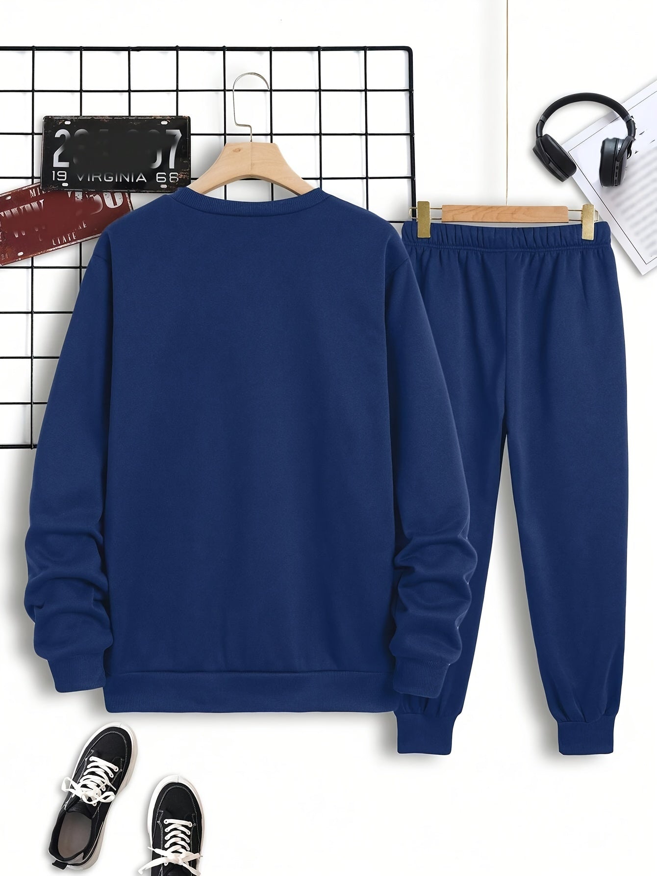 Men's Polyester Tracksuit Set with Crew Neck Sweatshirt and Joggers Color Block Print Fall Sportswear