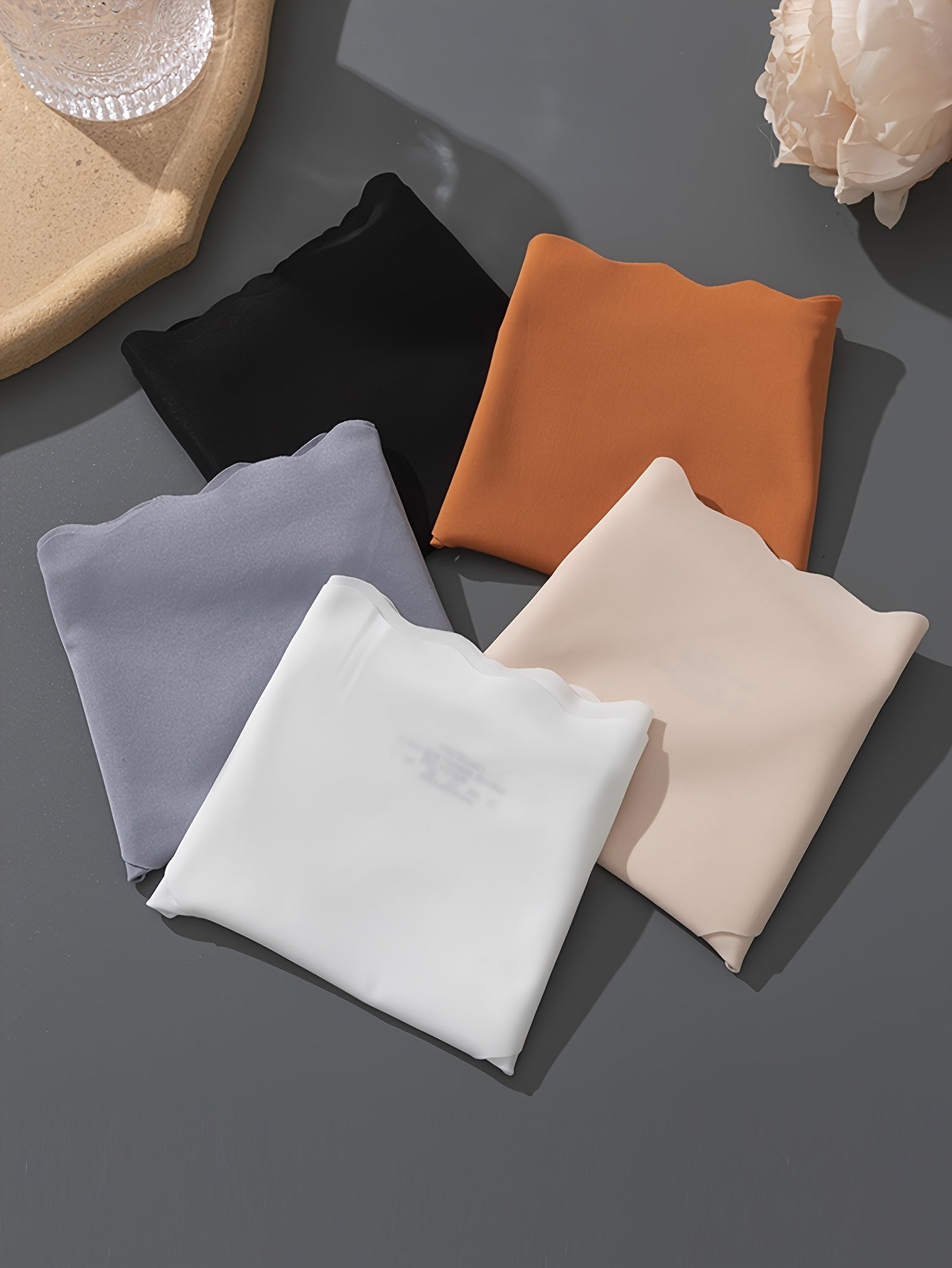 Women's Seamless Low-Rise Briefs 5-Pack Breathable Solid Colors Invisible Lift