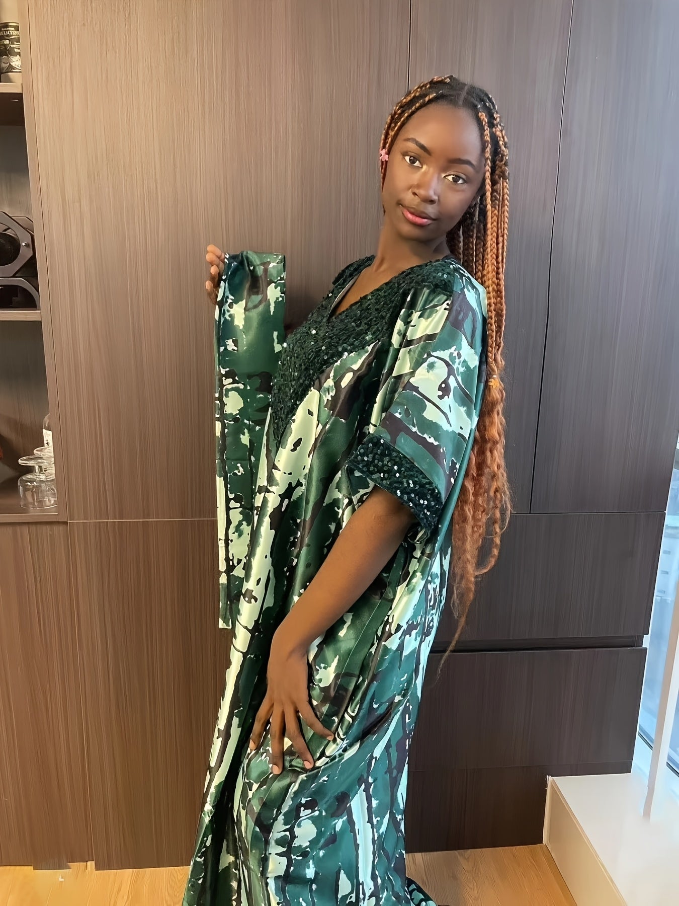 Women Plus Size V-Neck Kaftan Dress with Contrast Collar and Batwing Sleeves