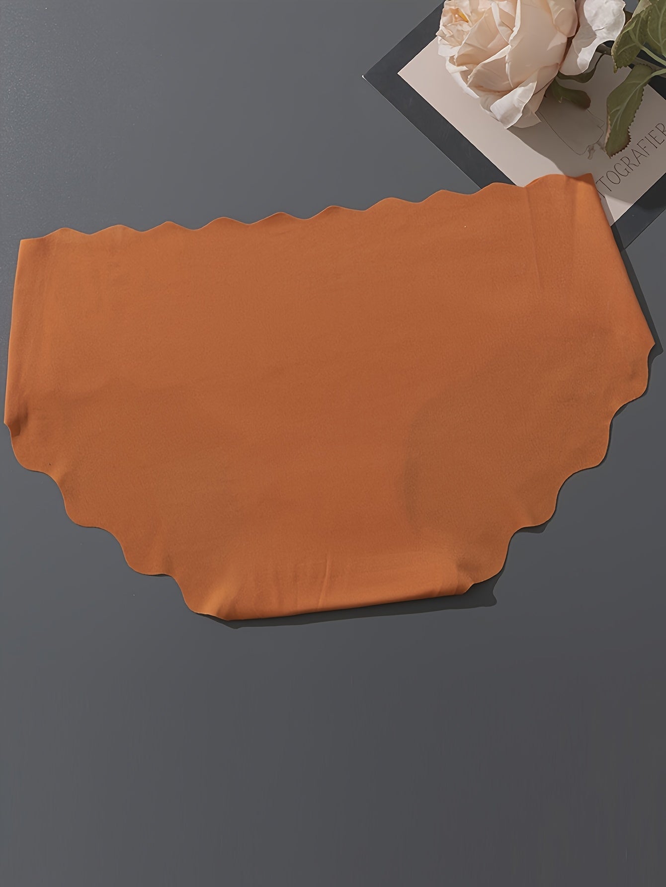 Women's Seamless Low-Rise Briefs 5-Pack Breathable Solid Colors Invisible Lift