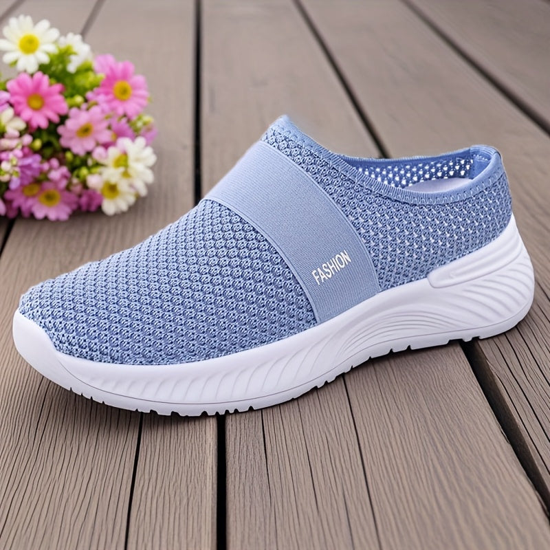 Ayollar oq Slip-On sport poyafzallari nafas oladigan tarmoq bilan kundalik yozgi qulaylik