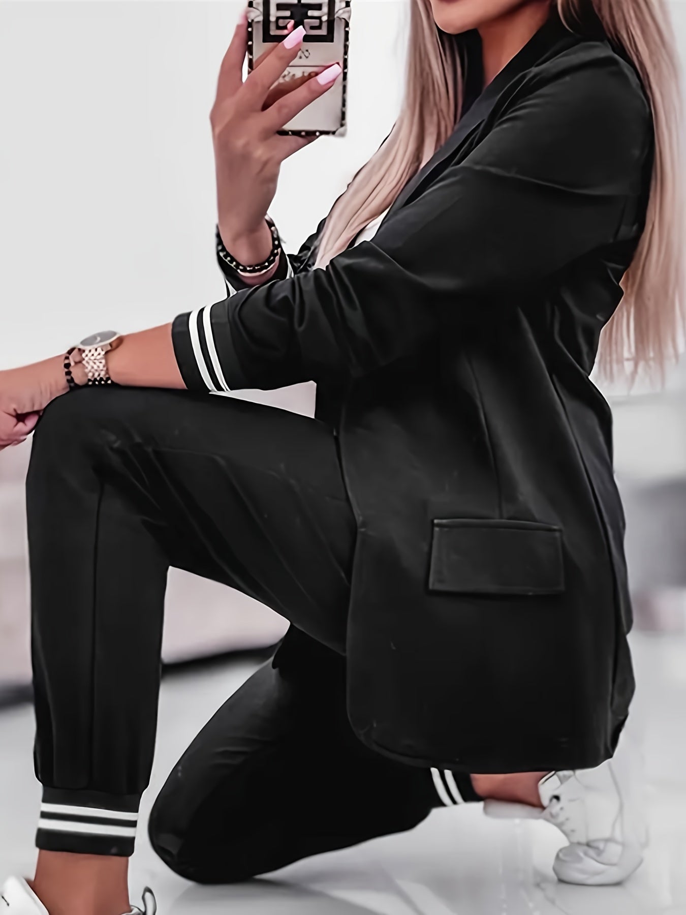 Ropa casual de manga larga de poliéster de color sólido con bolsillo para primavera y otoño