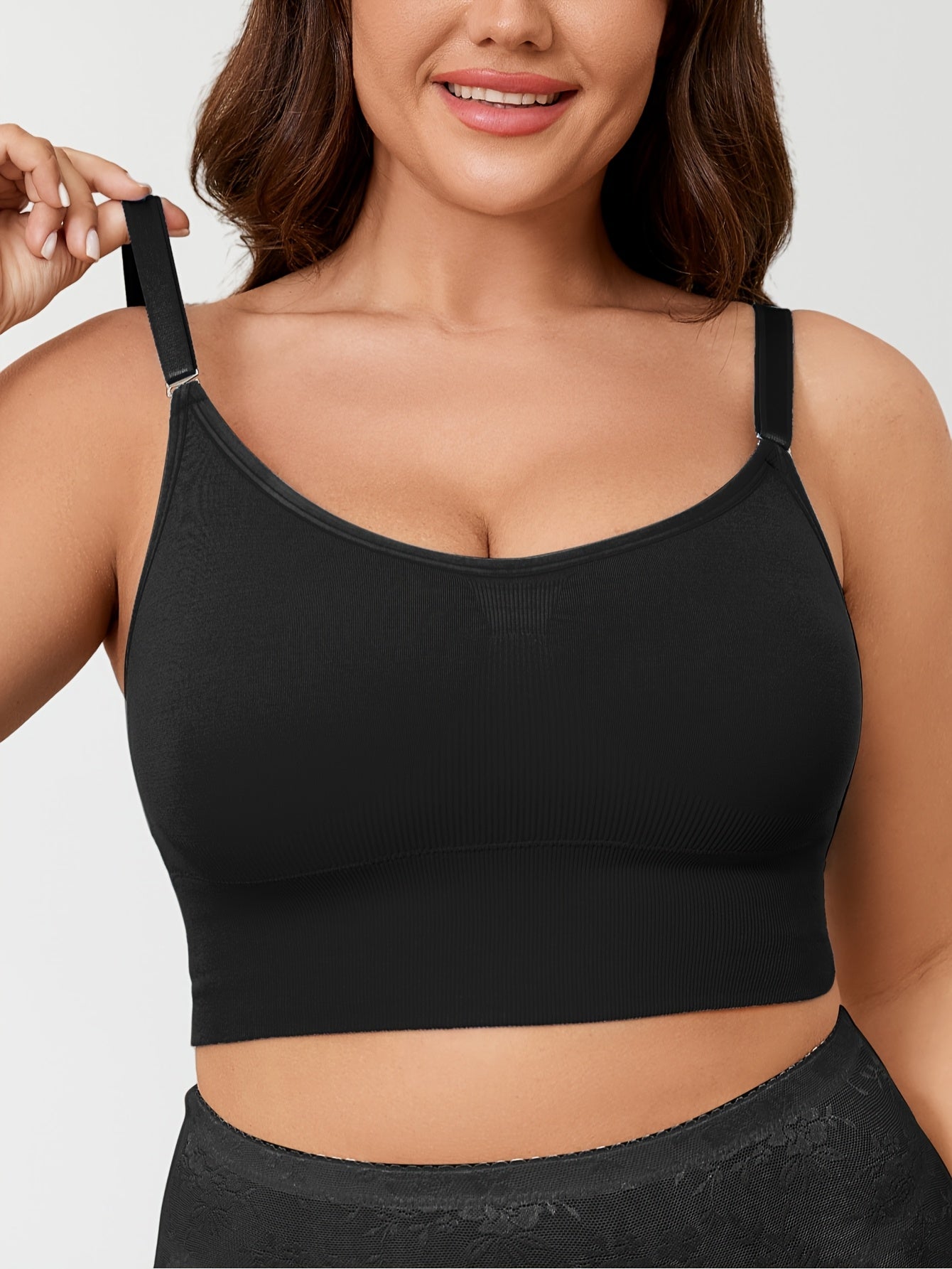 Women's Seamless Sports Bras Set with Removable Pads and Adjustable Straps