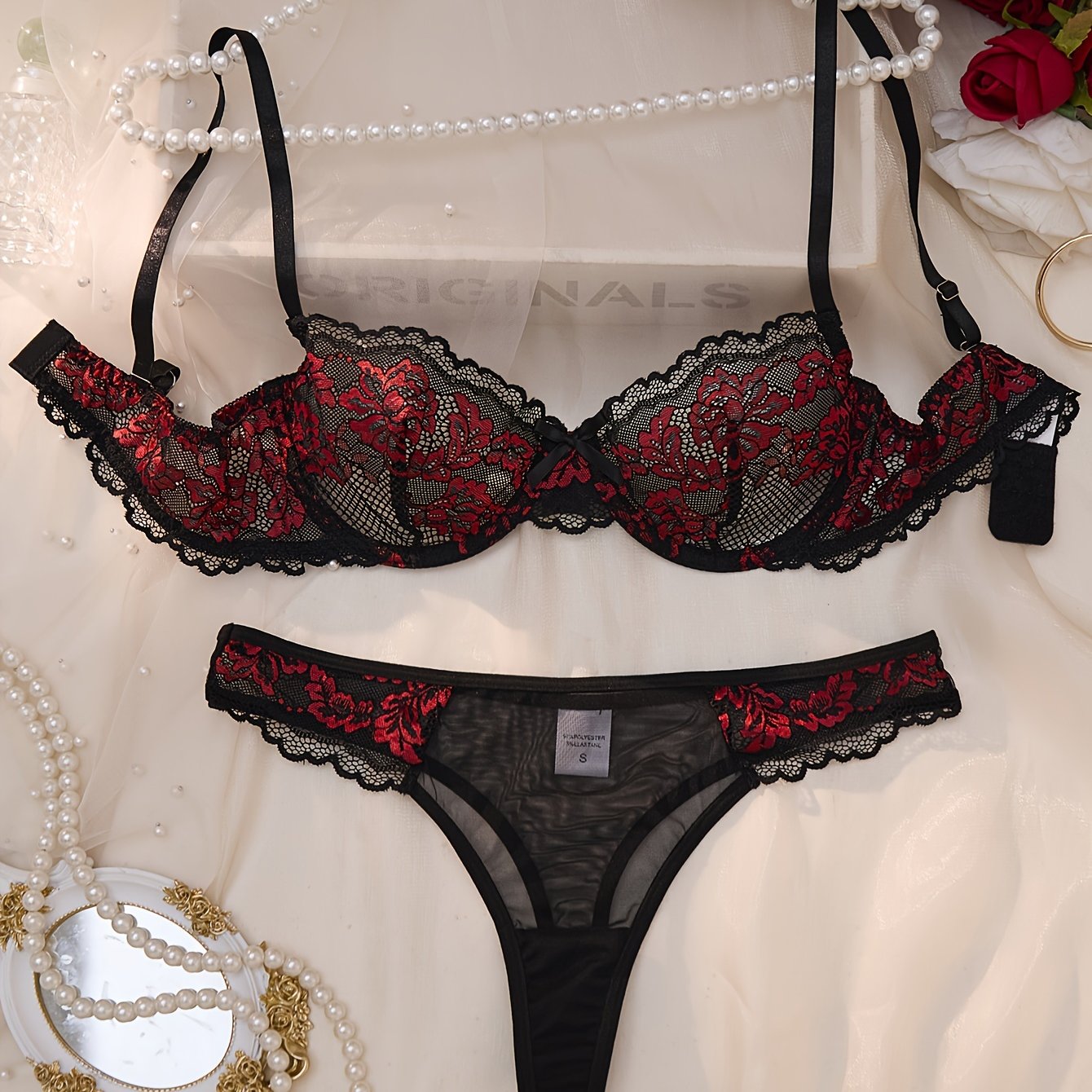 Black and Red Lace Lingerie Set Unlined Bra and Panties Breathable Thin Fabric