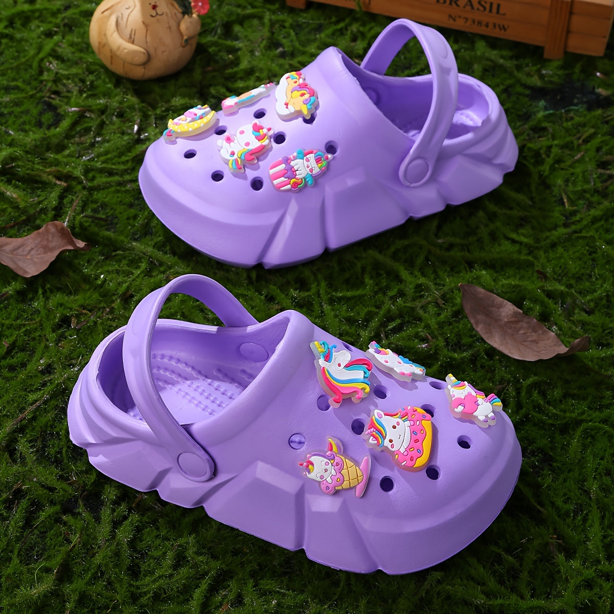 Children's Cartoon Clogs with Breathable EVA Sole and Insole All-Season Comfort for Ages 14 and Under