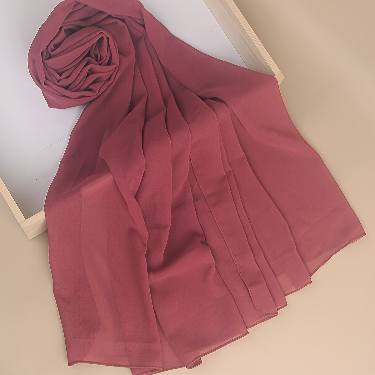 Ayollar uchun marvaridli hashamatli toʻliq rangli chiffon hijab turban sharf