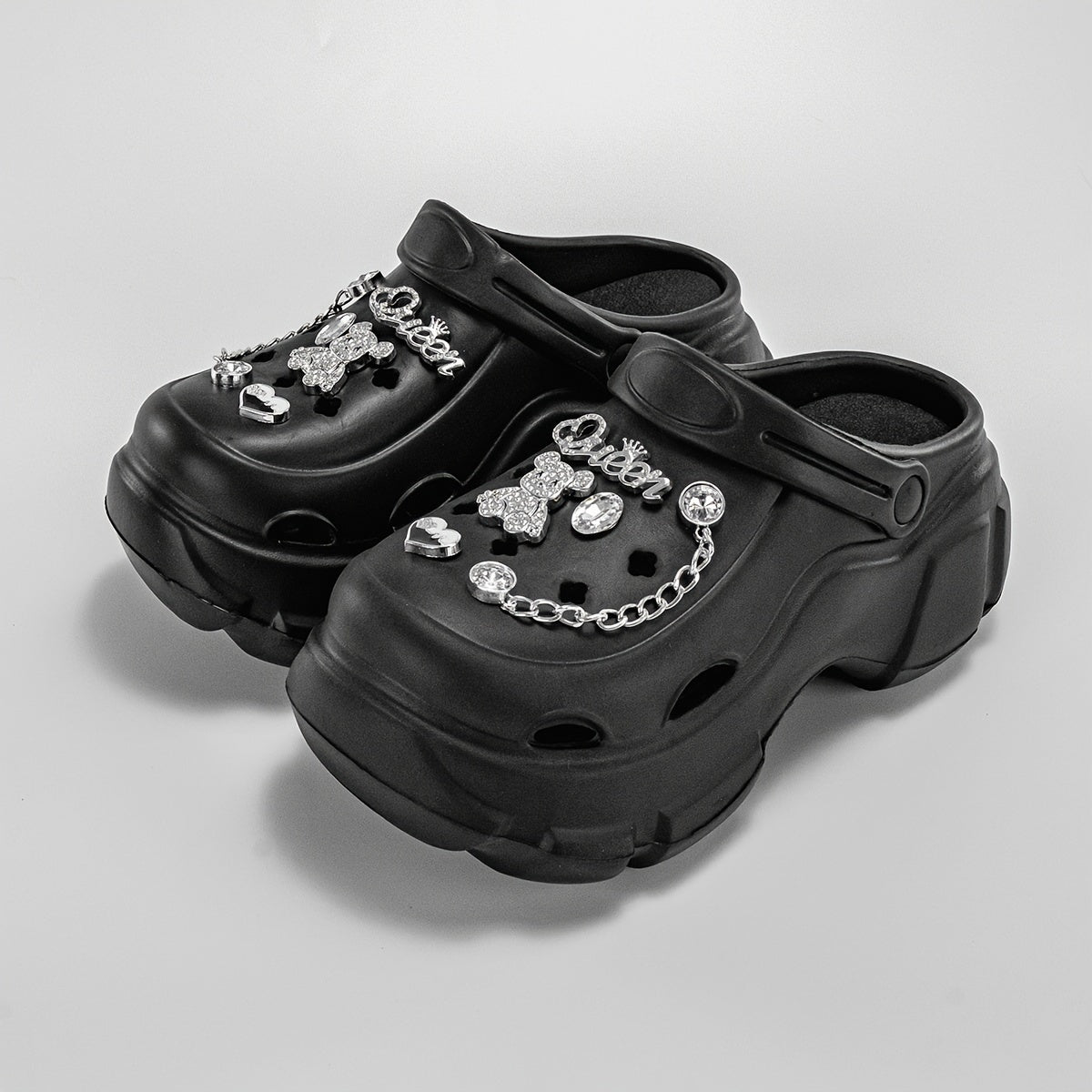 Women's Cartoon Rabbit Clogs Breathable Non-Slip Summer Beach Sandals