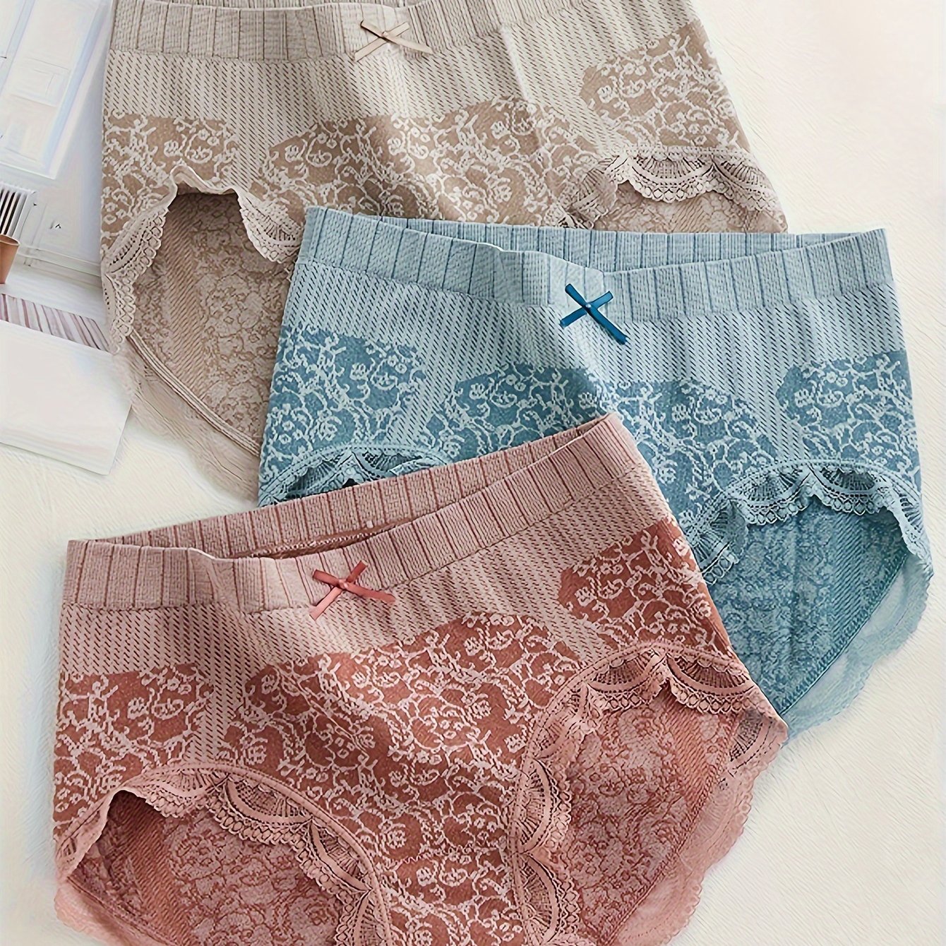Women's Breathable Colorblock Floral Lace Briefs 3-Pack