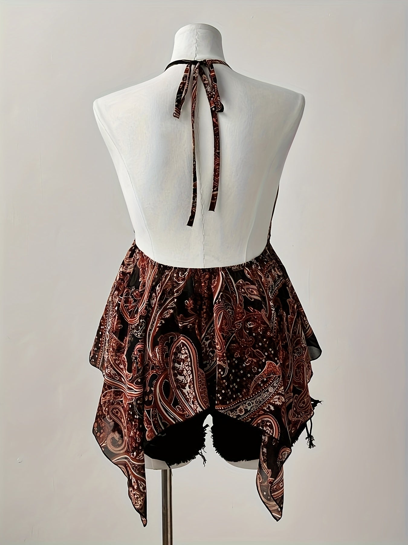 Plus Size Women's Beaded Spaghetti Strapless Top V-Neck Geometric Pattern