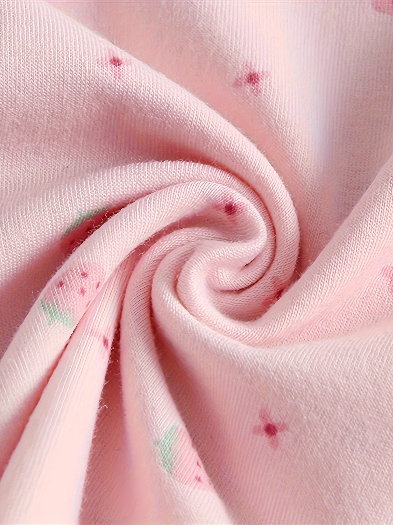 Qizlar uchun 3 ta sevimli bog‘ichli tank top to‘plami, nafas oladigan paxta matosi, yengsiz dizayni va gullar bosma bilan. Yil davomida kiyish uchun ideal.