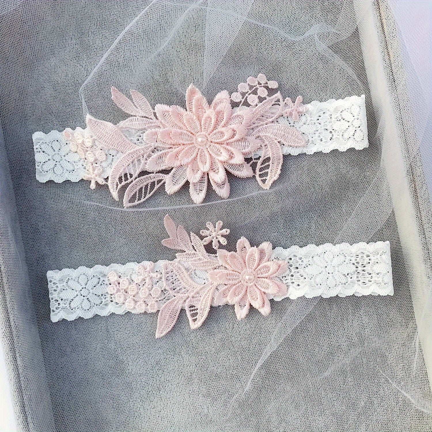 Wedding Garter Set Lace Bridal Garter Belt with Faux Pearl Decorations and Floral Design