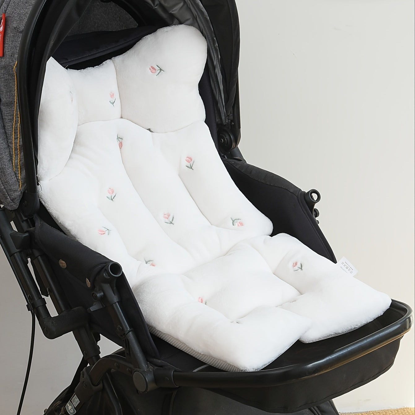 Almohadilla para asiento de cochecito infantil, suave y acogedora, con bordado, lavable a máquina, comodidad durante todo el año