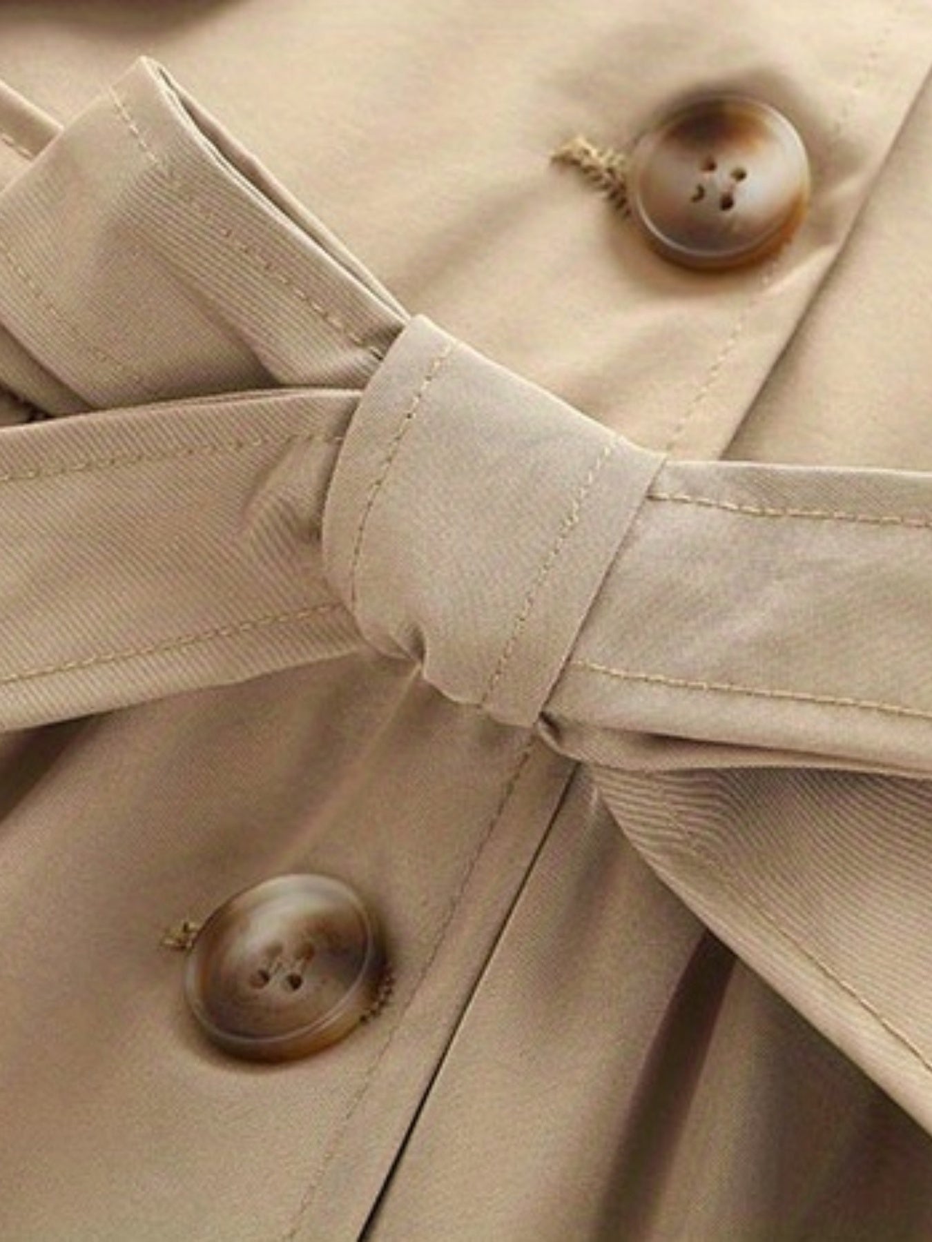 Девочкиное плащ с бусинами и большим воротником-куклой для весны и осени