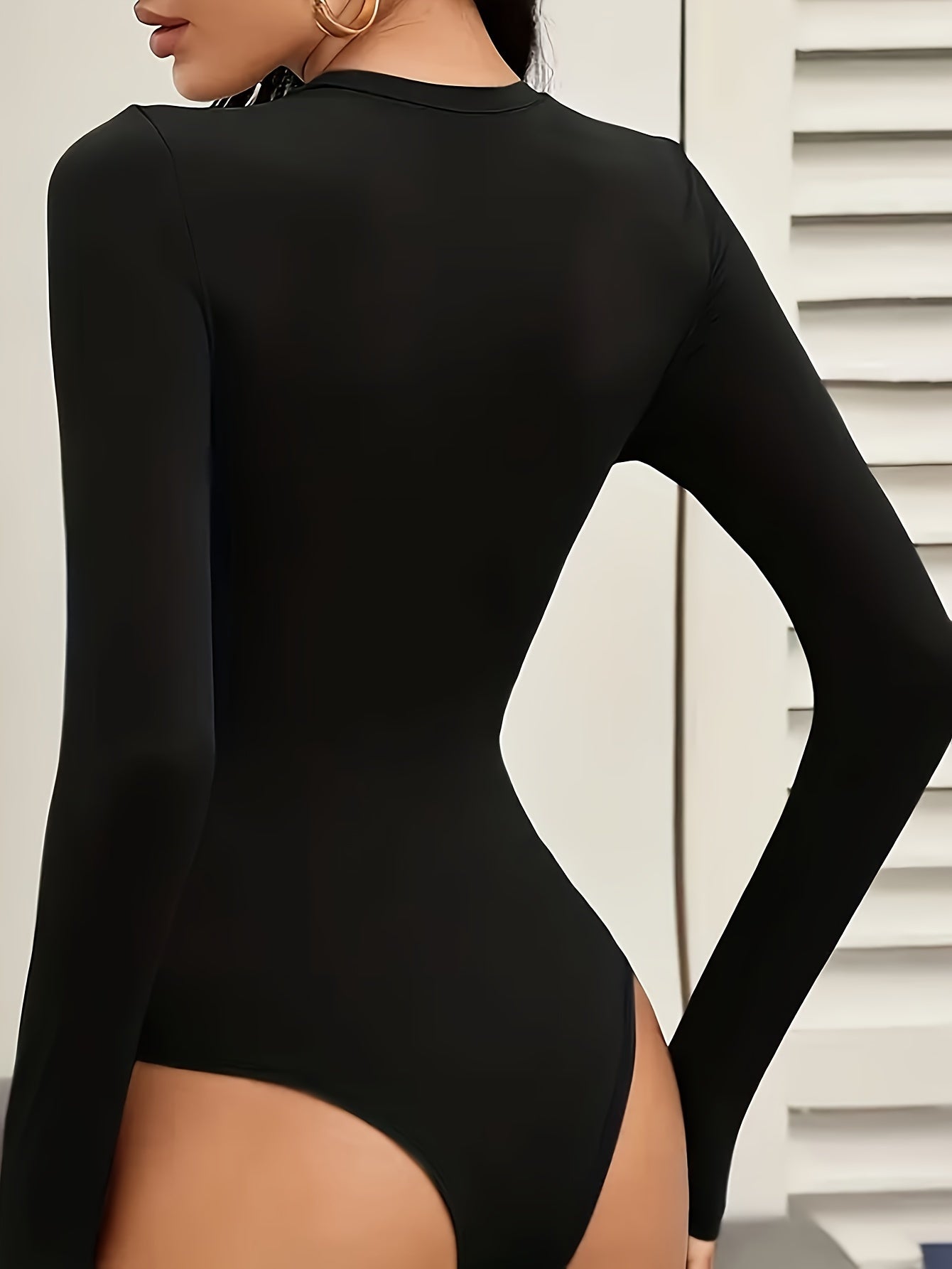 Women's Stretchy Solid Color Bodysuit with Round Neck and Long Sleeves