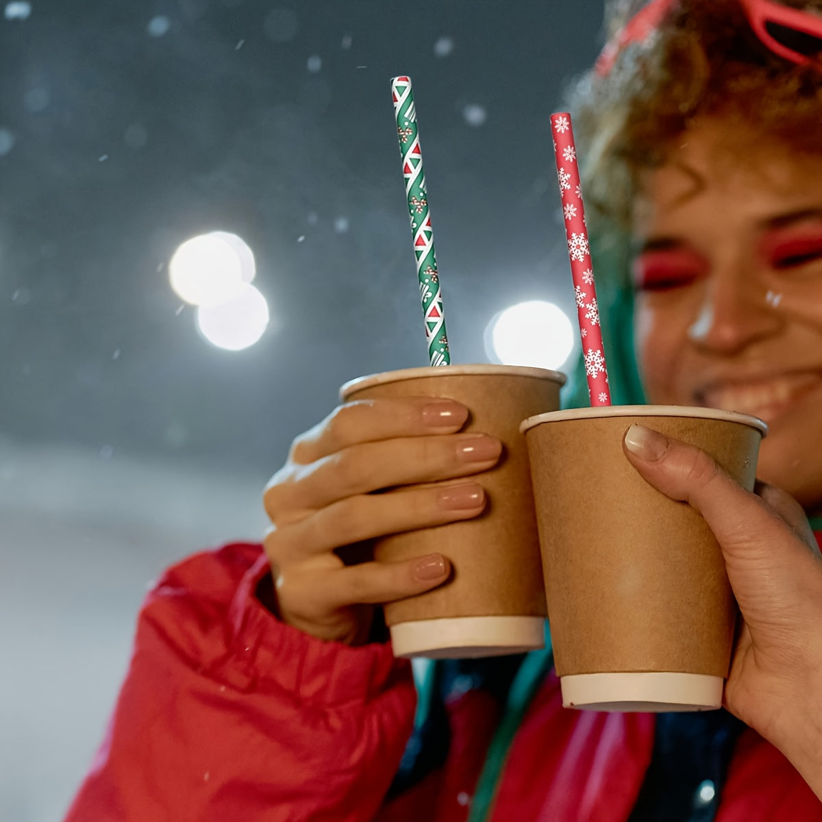 Set of 25 Christmas Holiday Pattern Disposable Paper Straws for Parties and Celebrations