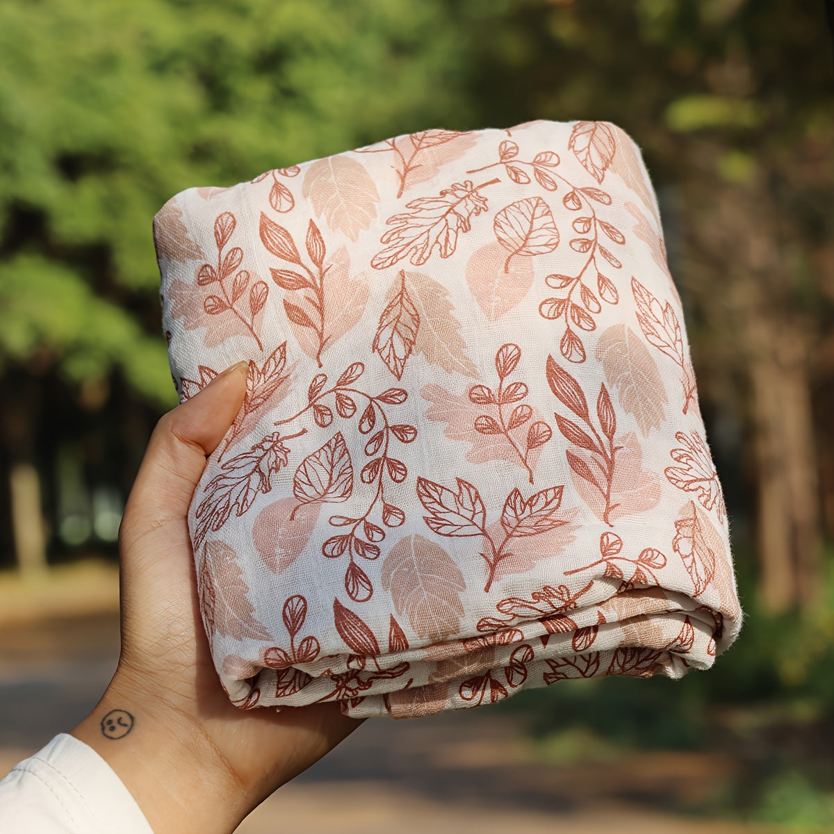 100% Cotton Muslin Swaddle Blanket for Newborns Woven Baby Towel Mixed Color