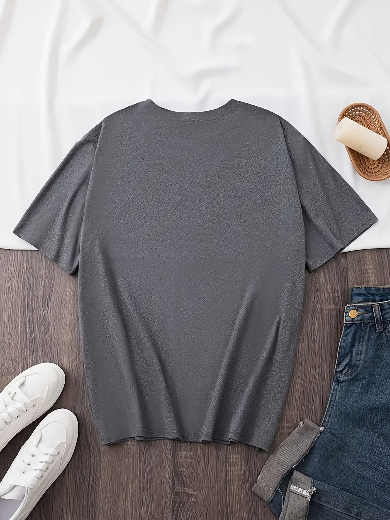 Plus Size Women's Graphic T-Shirt Short Sleeve Casual Top with Winged Heart Design