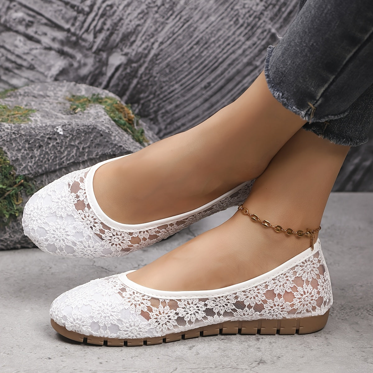 Women's Floral Embroidered Breathable Lace Ballet Flats Slip-On Casual Shoes