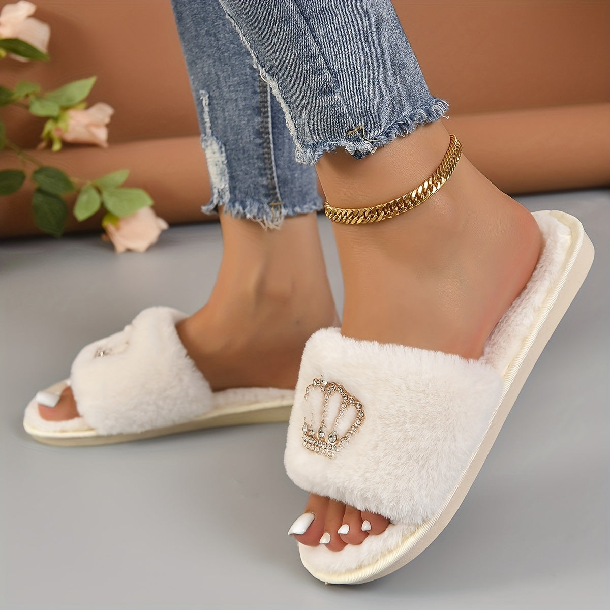 Women’s Plush Fleece Slippers with Gold Chain Accents Indoor House Shoes