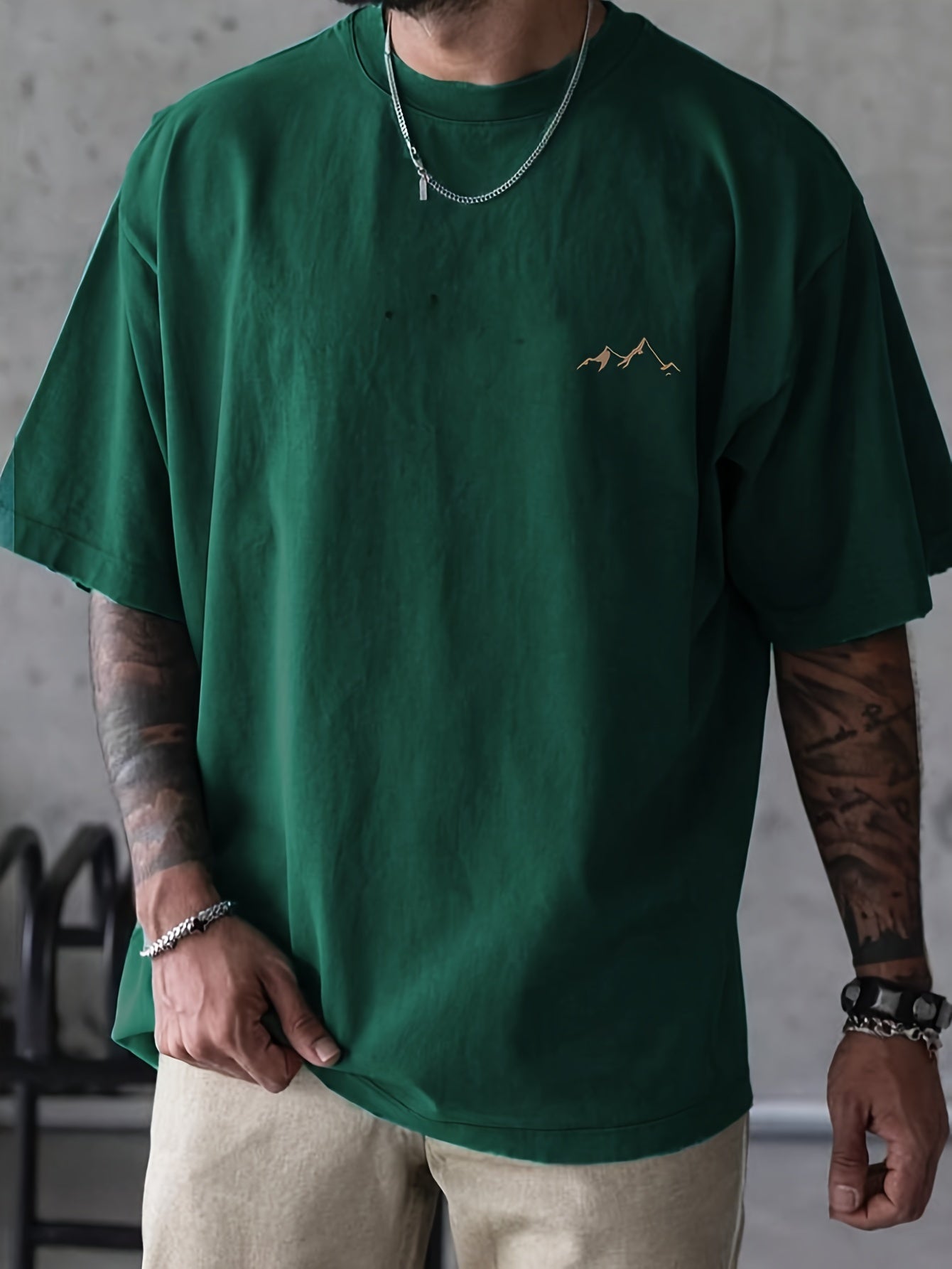 Erkaklar uchun Premium Ikki Qavatli T-Shirt - Yuqori Bo'yin, Qisqa Yeng, 100% Polyester, Tog' Embroideriyasi bilan - Mashinada Yuvish Mumkin, Yoz uchun Mukammal