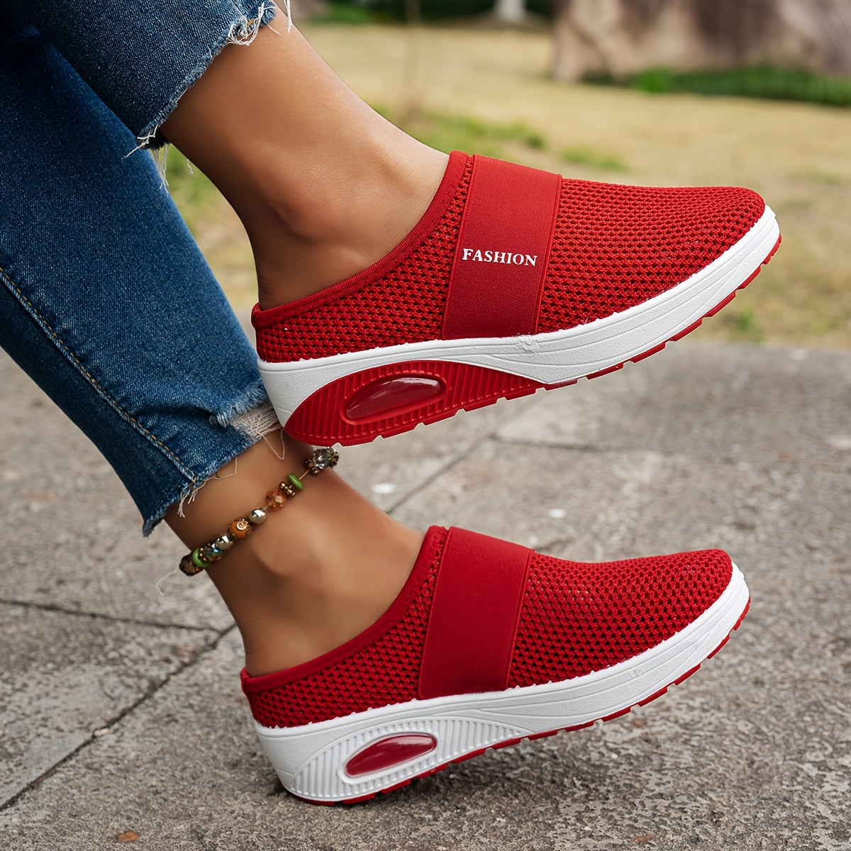 Unisex Knitted Slip-On Sports Shoes Lightweight Comfortable