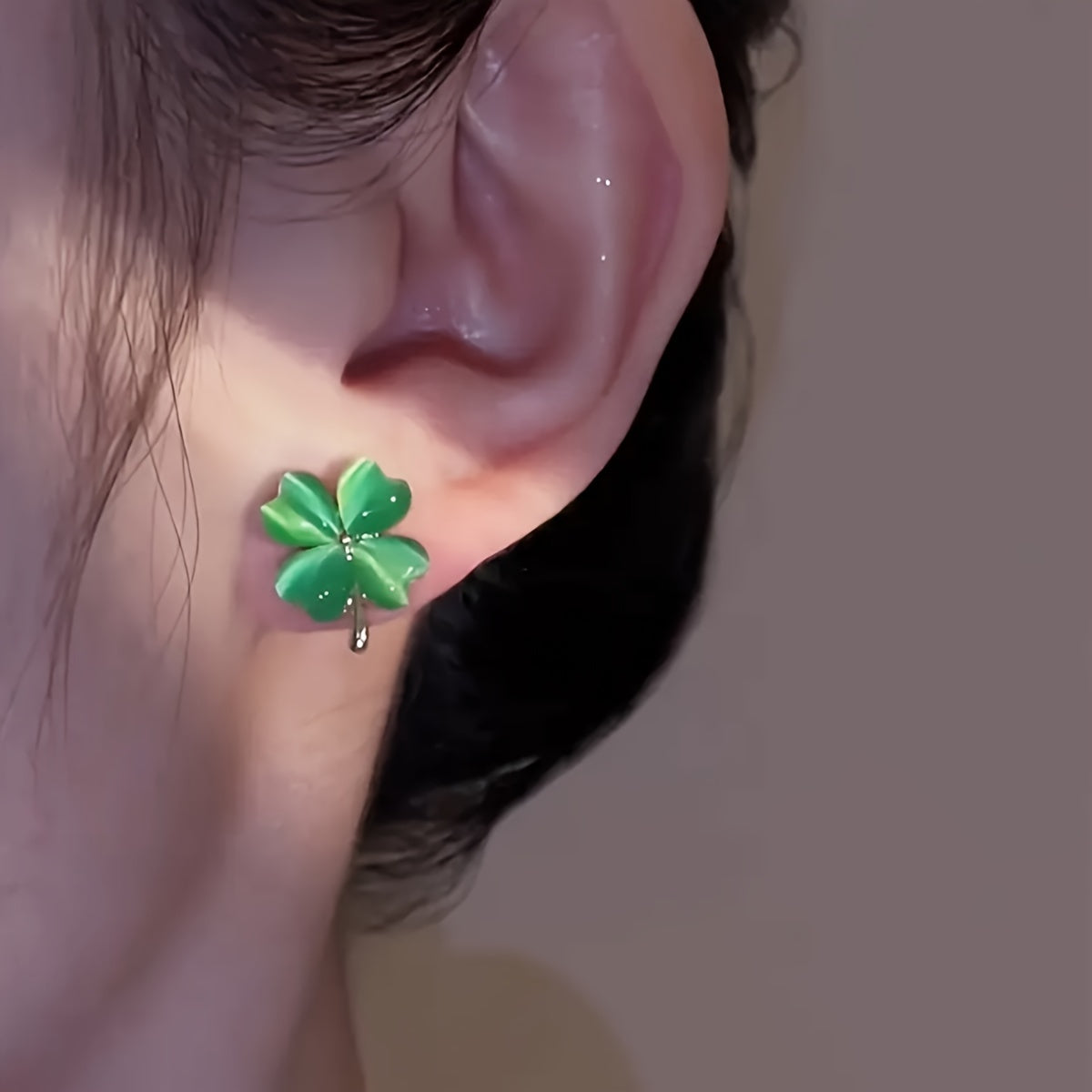 Women's Lucky Green 4-Leaf Clover Stud Earrings Synthetic Opal Jewelry