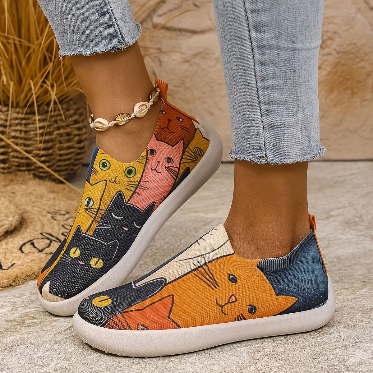 Women's Cat Print Slip-On Sneakers Breathable Mesh Lightweight Casual Shoes