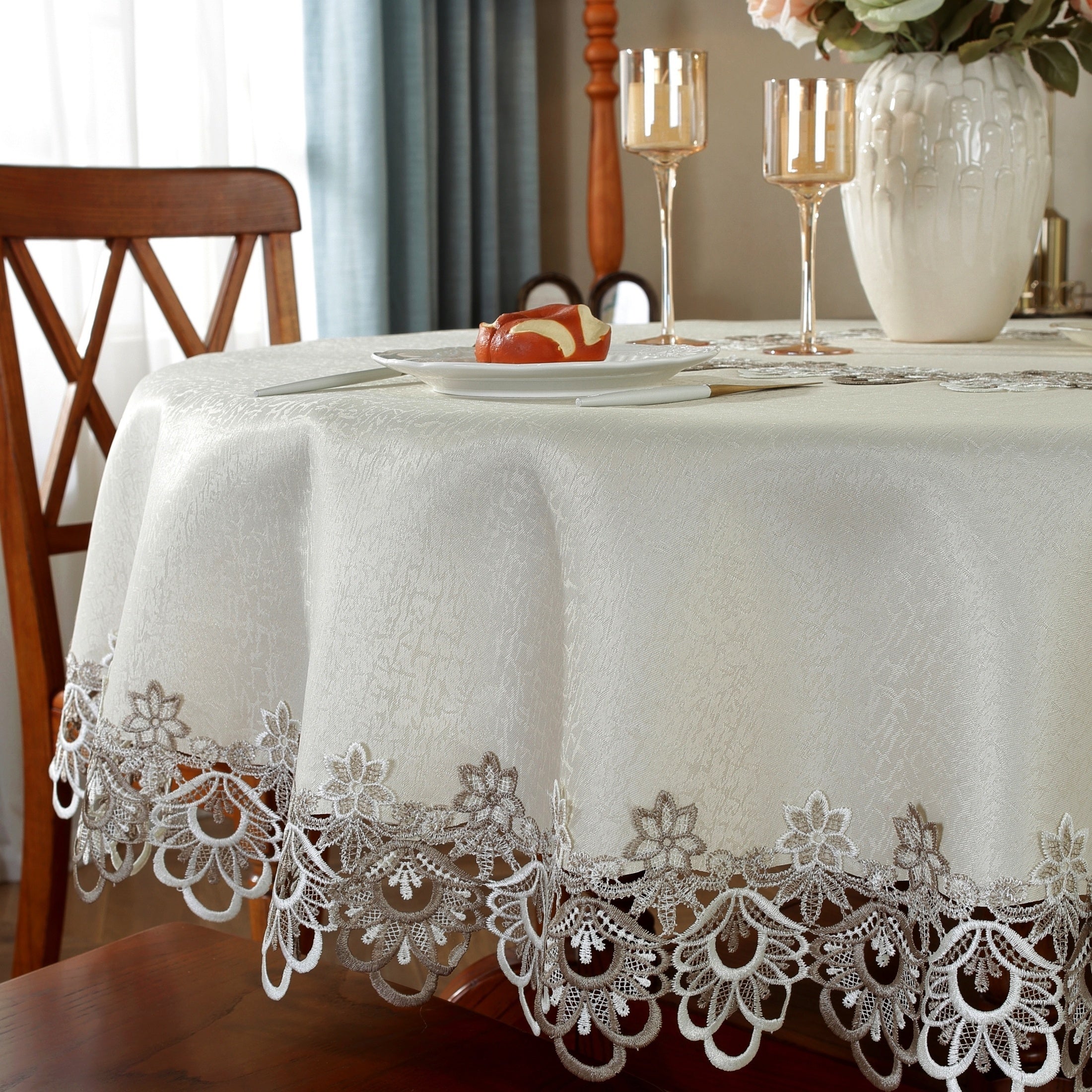 Polyester Round Tablecloth with Lace Border for Weddings and Events in Multiple Sizes