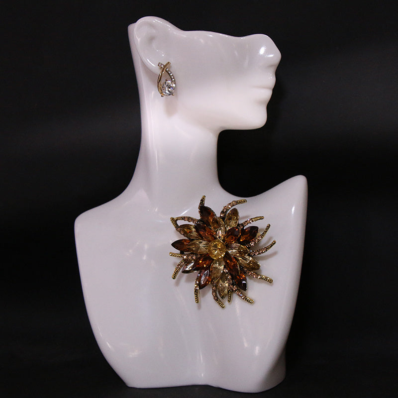 Elegant Rhinestone and Enamel Irregular-Shaped Brooch for Women