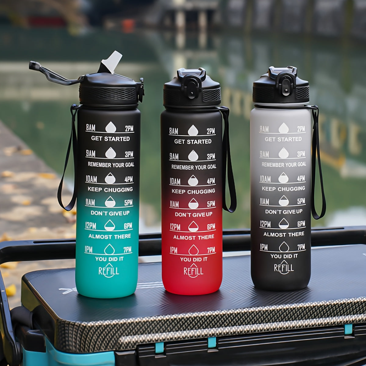 Botella de agua a prueba de fugas de 32oz con gradiente y correa de transporte para senderismo y uso activo