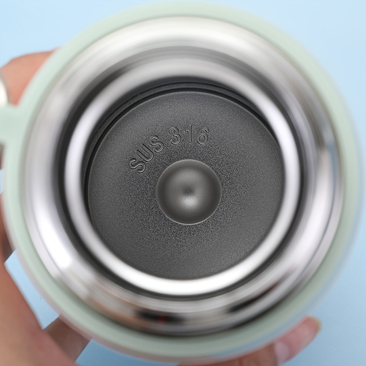 Gradient Stainless Steel Water Bottle 600ml Insulated Durable with Lid