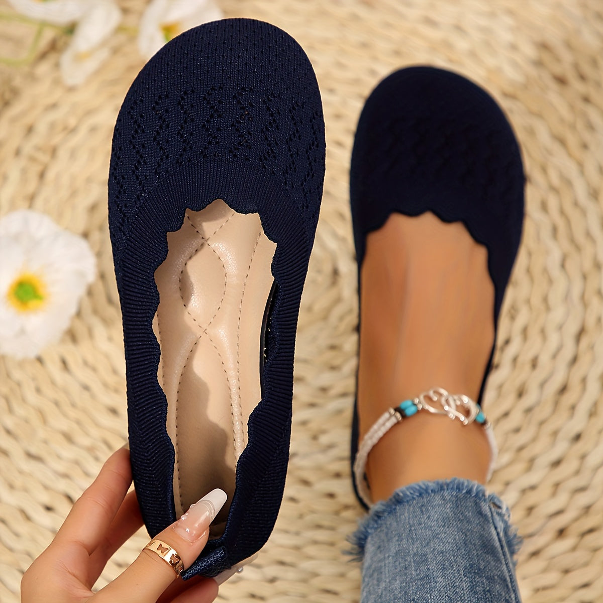 Women's Slip-On Flats Breathable Knit Comfortable Rubber Sole All-Season Shoes