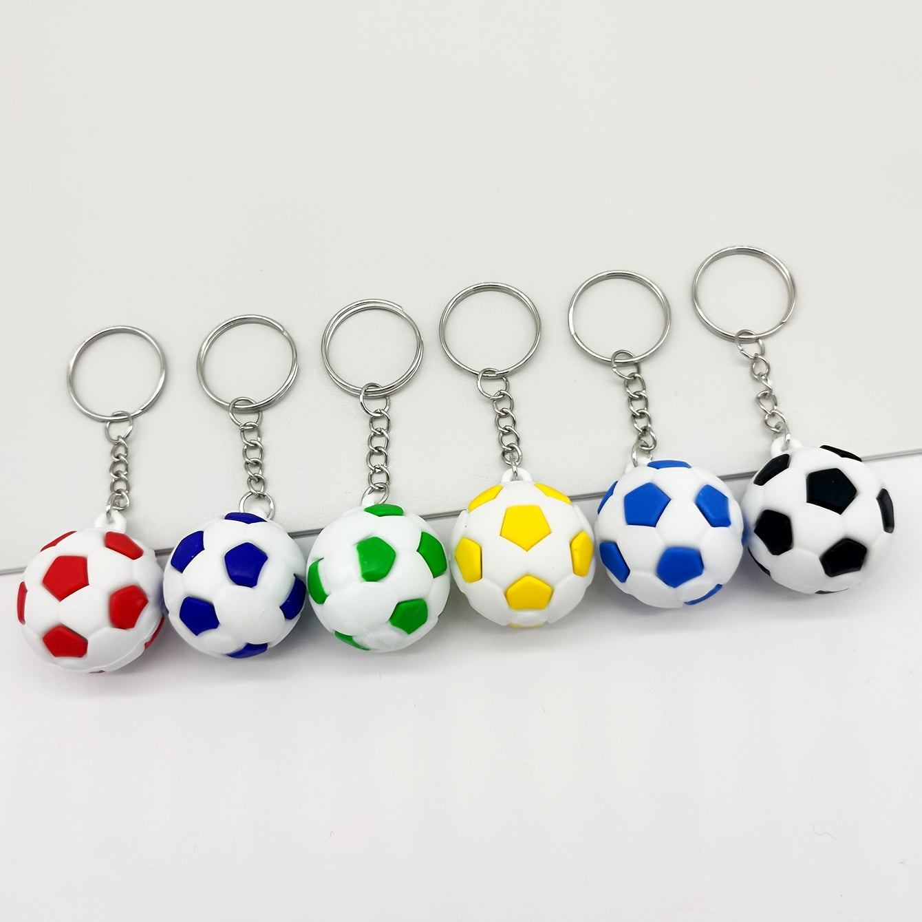 Conjunto de 6 llaveros de fútbol en PVC, colgantes y charms para bolsa