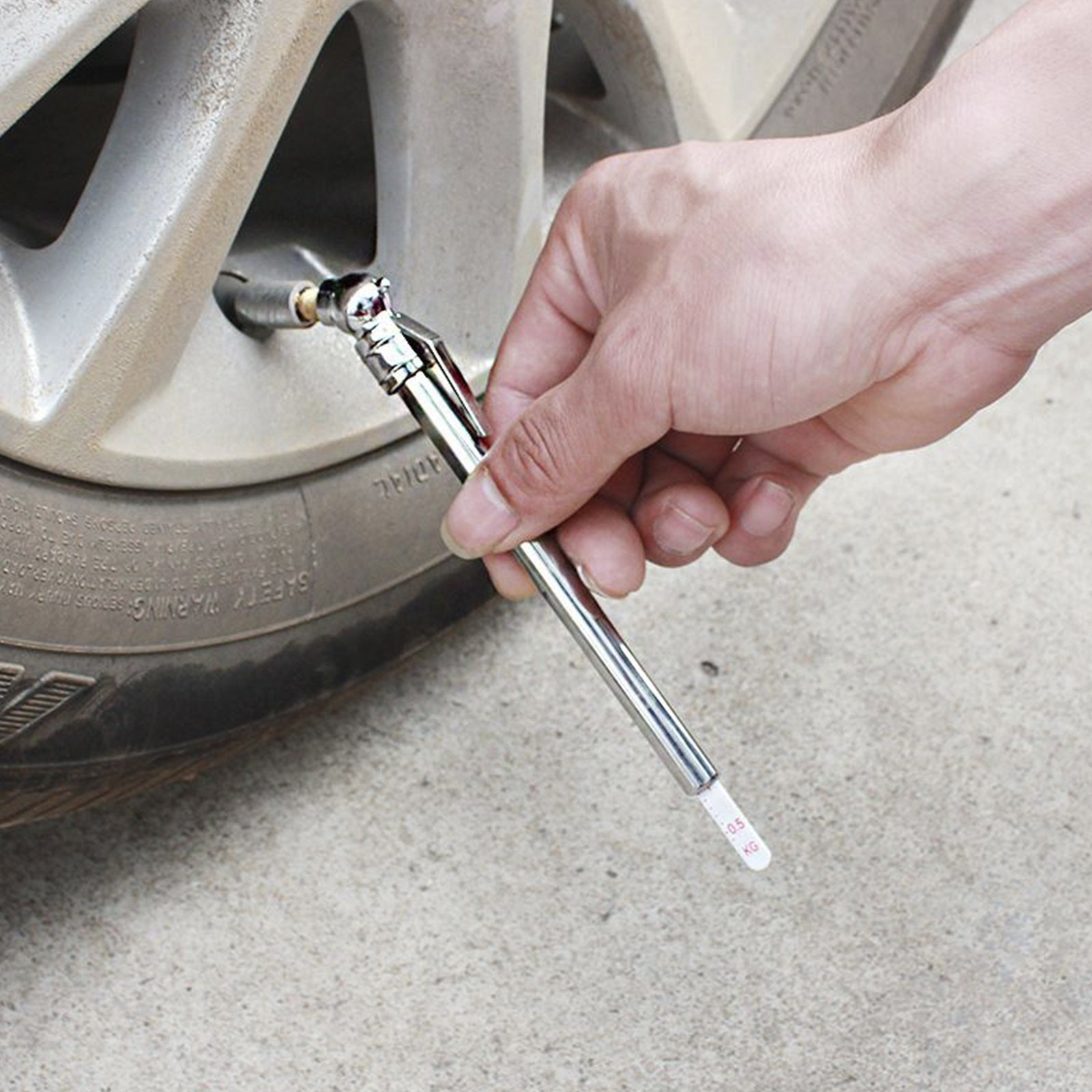 Portable Car Tire Pressure Gauge Silver Tire Pressure Measuring Tool