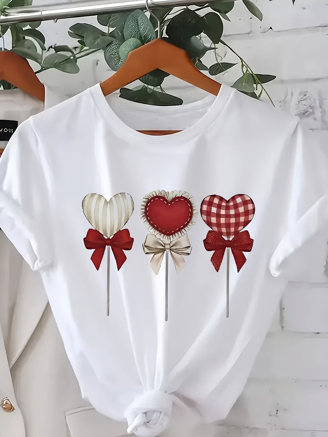 Plus Size Women's Short Sleeve Crew Neck T-Shirt with Heart Lollipop Applique