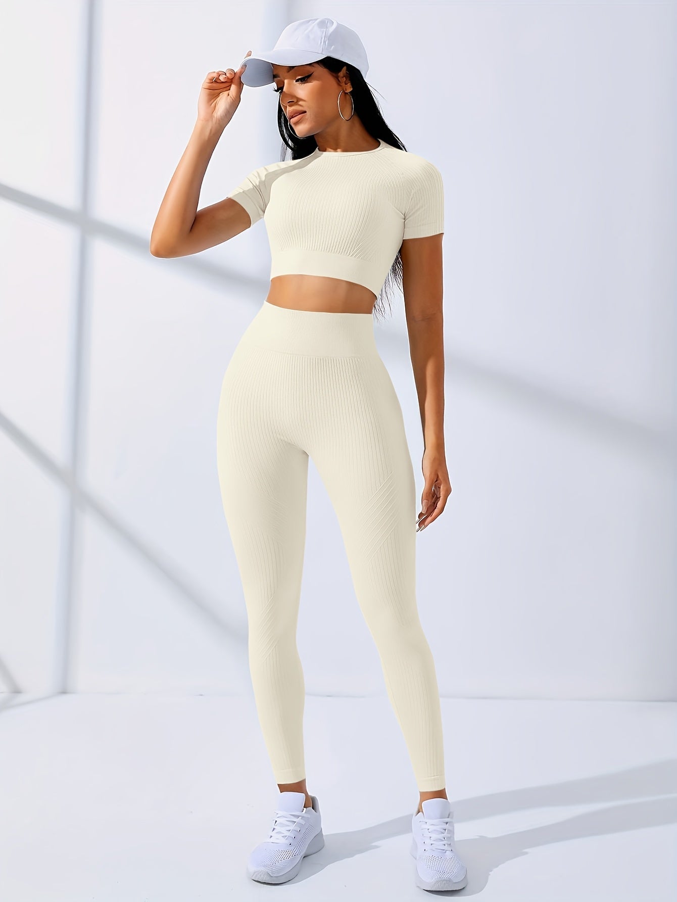 Women's Yoga Set Short Sleeve Crop Top High Waist Solid Color Activewear