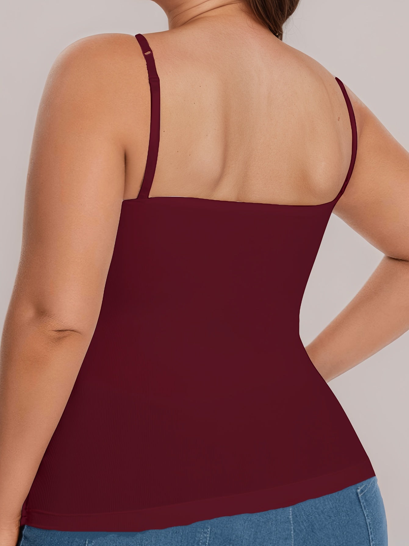 Plus Size Sleeveless Tank Tops with Built-In Bra Pads for Yoga and Fitness