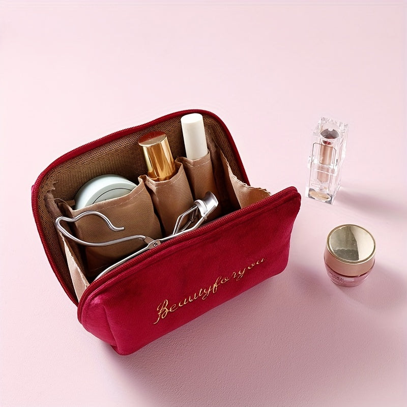 Yumshoq harf tikuvchilik va zip yopilishi bilan mini kosmetik sumka, makiyaj va gigiena buyumlarini ixcham saqlash uchun.