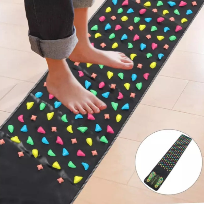 Refleksologiya terapiya pad bilan akupressura oyoq massaji mat, faux terida bosimni kamaytirish va oyoq parvarishi va dam olish uchun akupunktura nuqtalari xaritasi bilan.